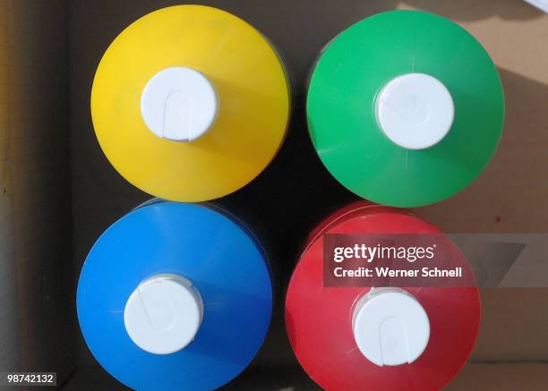 4 white dots - schnell stock pictures, royalty-free photos & images