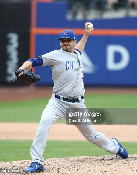 Brian Duensing of the Chicago Cubs pitches against the New York Mets during their game at Citi Field on June 3, 2018 in New York City.