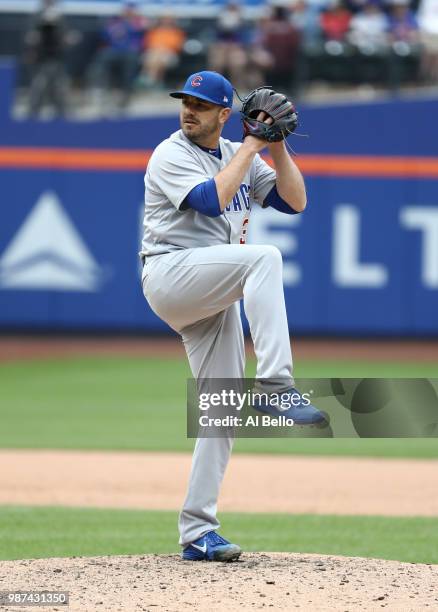 Brian Duensing of the Chicago Cubs pitches against the New York Mets during their game at Citi Field on June 3, 2018 in New York City.