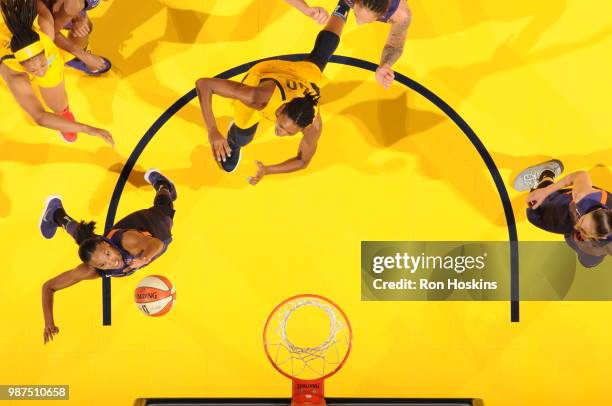 DeWanna Bonner of the Phoenix Mercury handles the ball against the Indiana Fever on June 29, 2018 at Bankers Life Fieldhouse in Indianapolis,...
