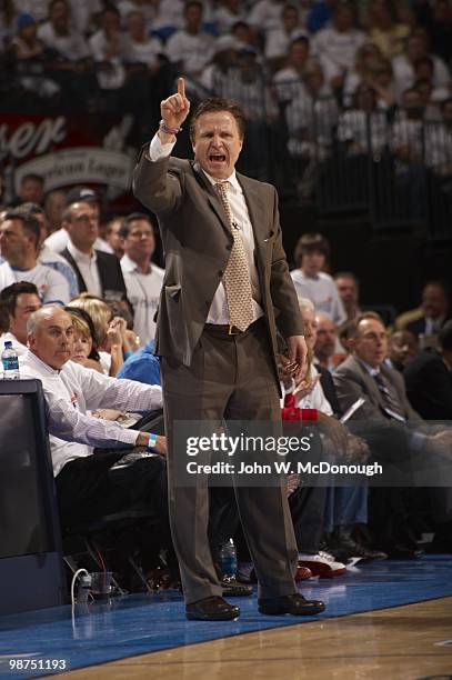 Playoffs: Oklahoma City Thunder head coach Scott Brooks during game vs Los Angeles Lakers. Game 4. Oklahoma City, OK 4/24/2010 CREDIT: John W....