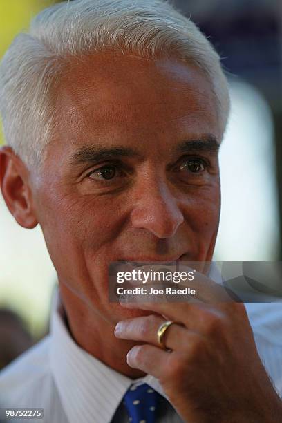 Florida Gov. Charlie Crist announces that he will make an independent bid for the open U.S. Senate seat on April 29, 2010 in St. Petersburg, Florida....