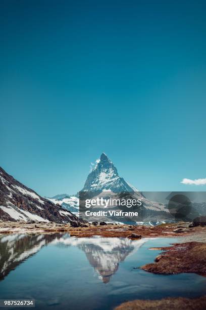 matterhorn - portrait - monte cervino stockfoto's en -beelden