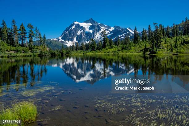 picture lake - monte shuksan - fotografias e filmes do acervo