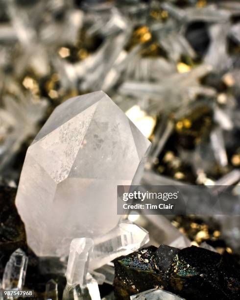 pyrite, sphalerite, & chalcopyrite 2 - pyrite stock pictures, royalty-free photos & images