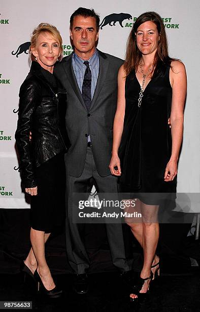 Trudie Styler actor Chris Noth and acting Executive Director of RAN Rebecca Tarbotton pose for a photo during the 25th anniversary party for...