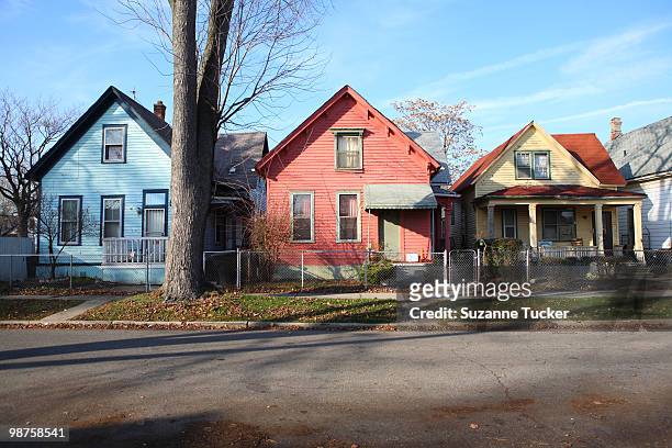 colorful detroit houses - detroit michigan stock-fotos und bilder