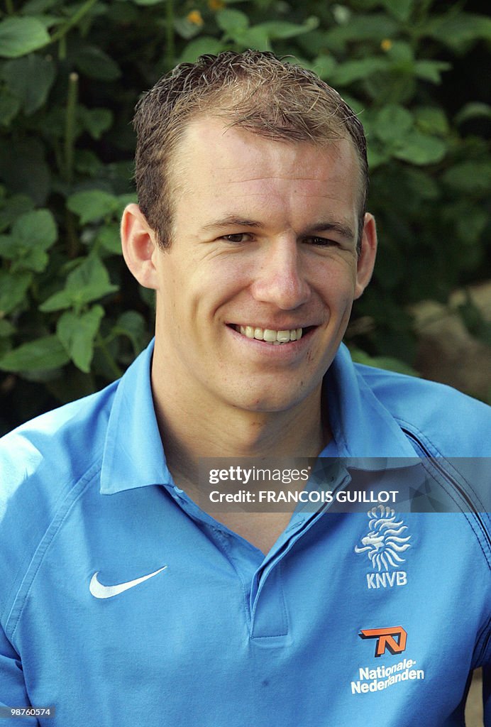 Dutch player, Arjen Robben poses after a