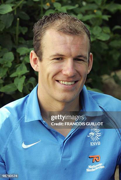Dutch player, Arjen Robben poses after a, News Photo