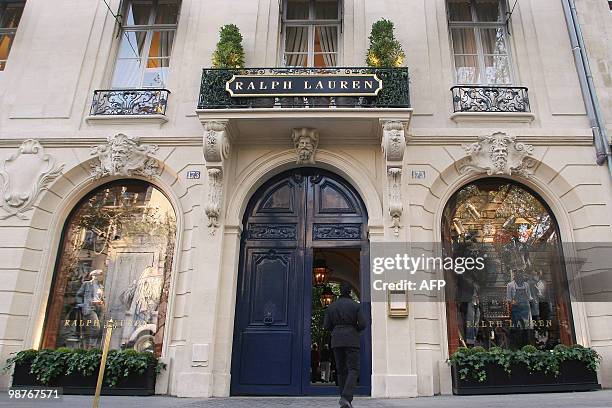 Picture taken on April 26, 2010 of US fashion designer Ralph Lauren's new showroom and restaurant in Paris' Boulevard Saint-Germain. AFP PHOTO /...