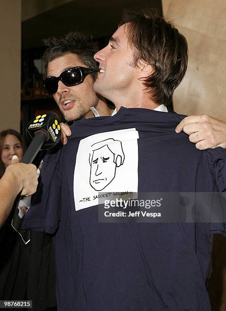 Johnny Knoxville and Luke Wilson
