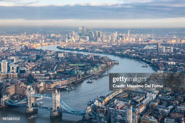 thames flow - forno stock pictures, royalty-free photos & images