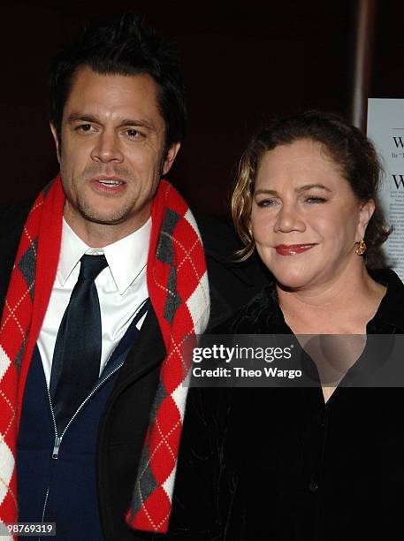 Johnny Knoxville and Kathleen Turner