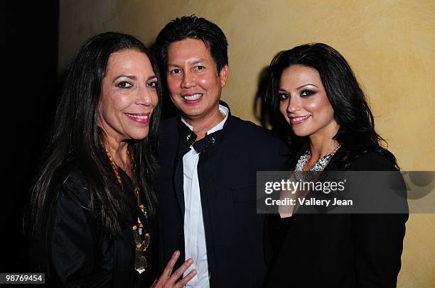 Sam Robi 6,060 Sam Robin Stock Photos, High-Res Pictures, and Images - Getty Images