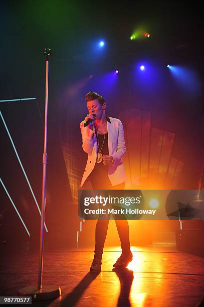 La Roux performs on stage at O2 Academy on April 30, 2010 in Bournemouth, England.