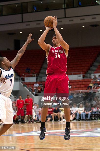 Rich Melzer of the Rio Grande Valley Vipers shoots the outside jump shot against Wink Adams of the Tulsa 66ers in Game One of the 2010 NBA D-League...