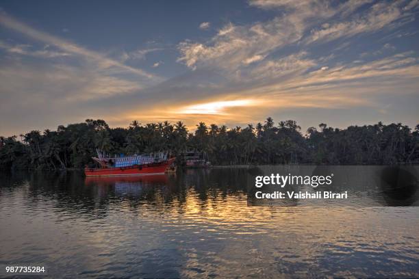 kerala backwaters - kerala backwaters stock pictures, royalty-free photos & images