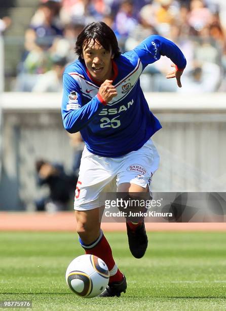 Shunsuke Nakamura of Yokohama F. Marinos in action during the J. League match between Yokohama F. Marinos and Jubilo Iwata at Nissan Stadium on May...