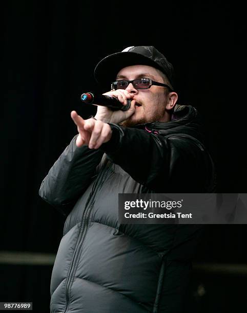 Robin Power Rapper 219 Brainpower Stock Photos, High-Res Pictures, and Images - Getty Images