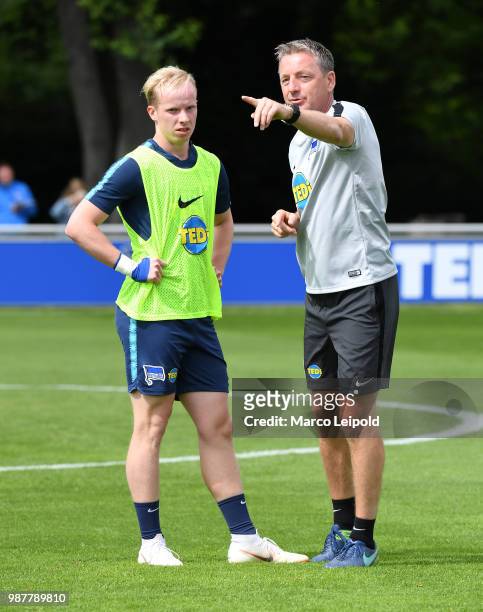 Dennis Jastrzembski and assistant coach Rainer Widmayer of Hertha BSC during the training at Schenkendorfplatz on June 30, 2018 in Berlin, Germany.