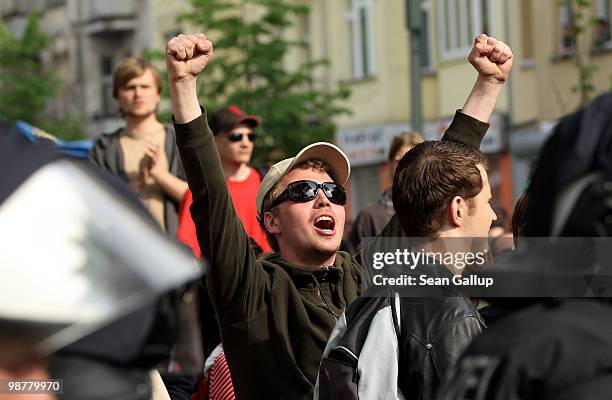 Neo Pro Testing 387 Skinhead Protest Stock Photos, High-Res Pictures, and Images ...