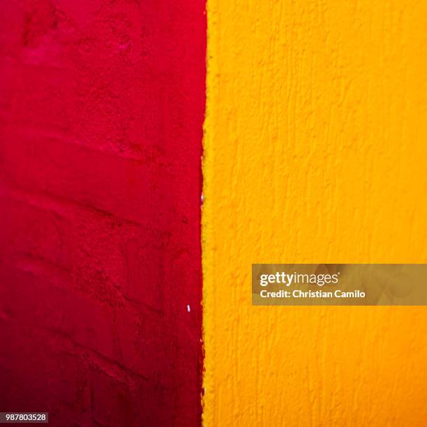 vermelho amarelo - amarelo stock pictures, royalty-free photos & images