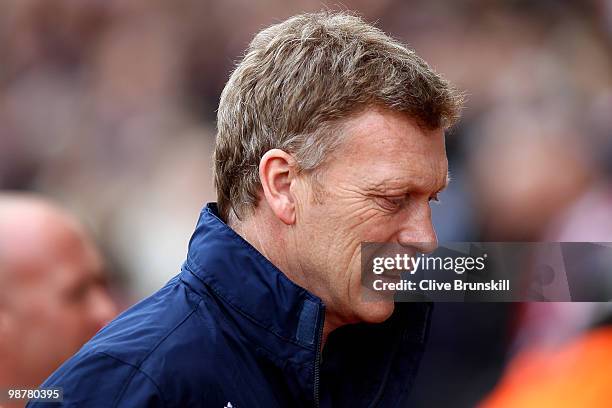 Everton manager David Moyes during the Barclays Premier League match between Stoke City and Everton at Britannia Stadium on May 1, 2010 in Stoke on...