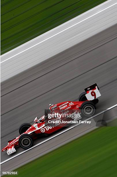 Scott Dixon drives his Target Ganassi Racing Honda Dallara during the Indy Car Series Road Runner Turbo Indy 300 on May 1, 2010 at Kansas Speedway in...