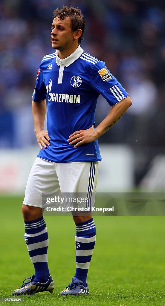 Schalke 04 v Werder Bremen - Bundesliga
