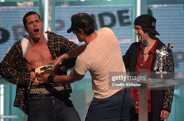 Steve-O, Johnny Knoxville and Bam Margera present the Best Rap Video award at the 2002 MTV Video Music Awards
