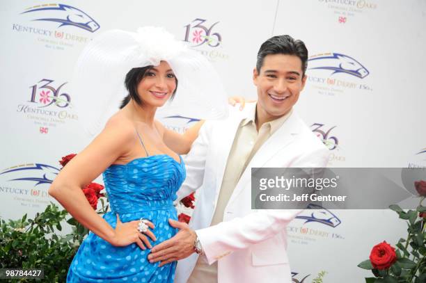 Mario Lopez and Courtney Laine Mazza attend the 136th Kentucky Derby on May 1, 2010 in Louisville, Kentucky.