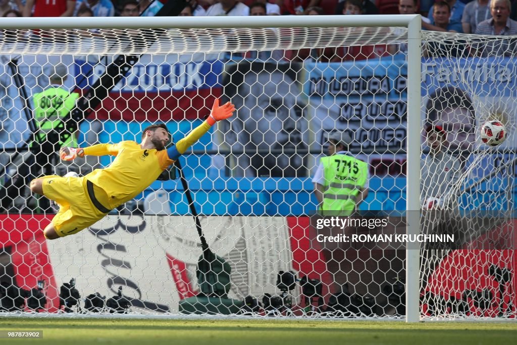 TOPSHOT-FBL-WC-2018-MATCH50-FRA-ARG