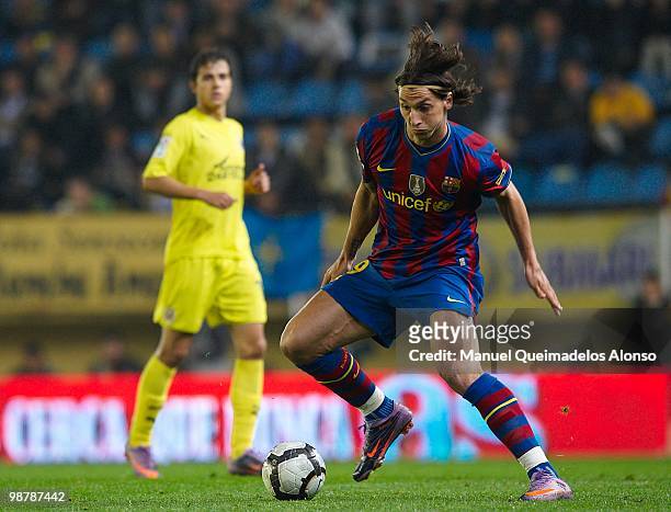 Zlatan Ibrahimovic of FC Barcelona in action during the La Liga match between Villarreal CF and FC Barcelona at El Madrigal stadium on May 1, 2010 in...