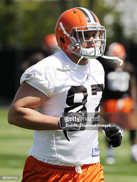 Tight end Troy Wagner of the Cleveland Browns runs sprints during the team's rookie and free agent mini camp on April 30, 2010 at the Cleveland...