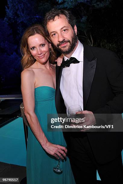 Leslie Mann and Judd Apatow attend the Bloomberg/Vanity Fair party following the 2010 White House Correspondents' Association Dinner at the residence...