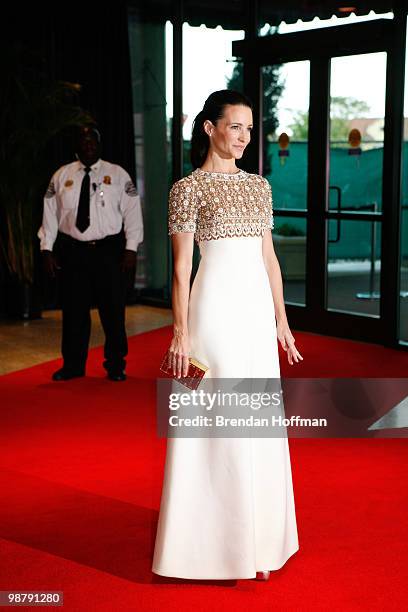 Actress Kristin Davis arrives at the White House Correspondents' Association dinner on May 1, 2010 in Washington, DC. The annual dinner featured...