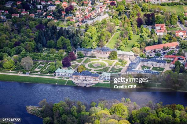 luftaufnahme pillnitz - luftaufnahme stock pictures, royalty-free photos & images