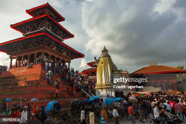 durbar man in kathmandu, nepal. - piazza durbar kathmandu stock-fotos und bilder
