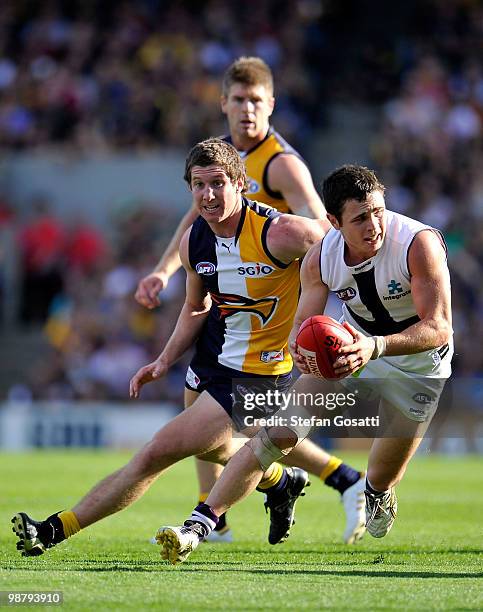 Hayden Ballantyne of the Dockers breaks away during the round six AFL match between the West Coast Eagles and the Fremantle Dockers at Subiaco Oval...