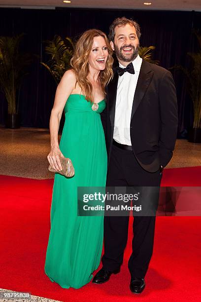 Director Judd Apatow and his wife, actress Leslie Mann, arrive at the 2010 White House Correspondents' Association Dinner at the Washington Hilton on...