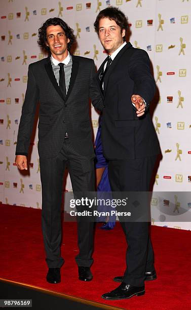 Personalities Andy Lee and Hamish Blake arrive at the 52nd TV Week Logie Awards at Crown Casino on May 2, 2010 in Melbourne, Australia.