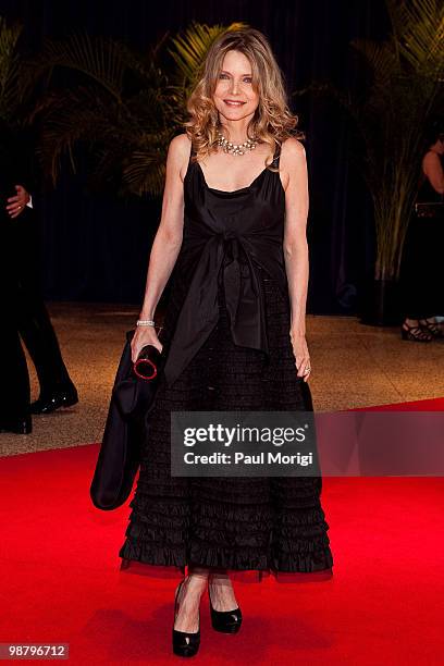 Michelle Pfeiffer arrives at the 2010 White House Correspondents' Association Dinner at the Washington Hilton on May 1, 2010 in Washington, DC.