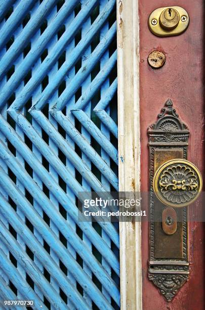 door knob in ouro preto - brazil - ouro stock pictures, royalty-free photos & images