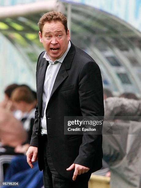 Head coach Leonid Slutsky of PFC CSKA Moscow gestures during the Russian Football League Championship match between PFC CSKA Moscow and FC Tom Tomsk...