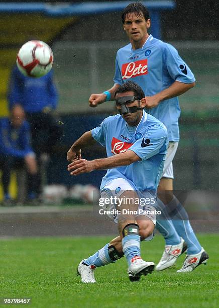 Michele Pazienza of Napoli wears a protective mask during the Serie A match between Chievo and Napoli at Stadio Marc'Antonio Bentegodi on May 2, 2010...