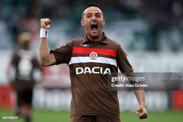 Deniz Naki of St. Pauli celebrates his team's first goal during the Second Bundesliga match between SpVgg Greuther Fuerth and FC St. Pauli at the...