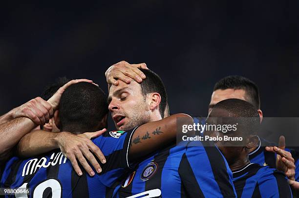 Thiago Motta with his teammates of FC Internazionale Milano celebrates after scoring the second goal during the Serie A match between SS Lazio and FC...