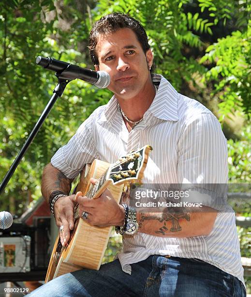 Musician Scott Stapp of 'Creed' performs at Anna Getty's Pregnancy Awareness Month Kick-off Event at TreePeople on May 2, 2010 in Los Angeles,...