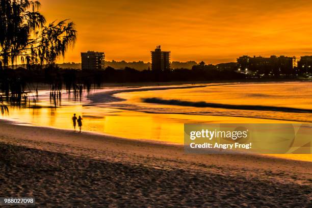 sunset over mooloolaba - mooloolaba stock-fotos und bilder