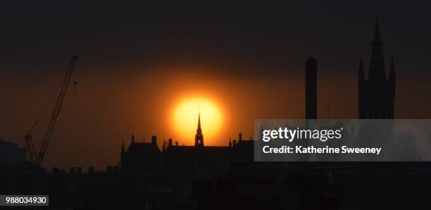 warm - glasgow skyline - glasgow sunrise stock pictures, royalty-free photos & images